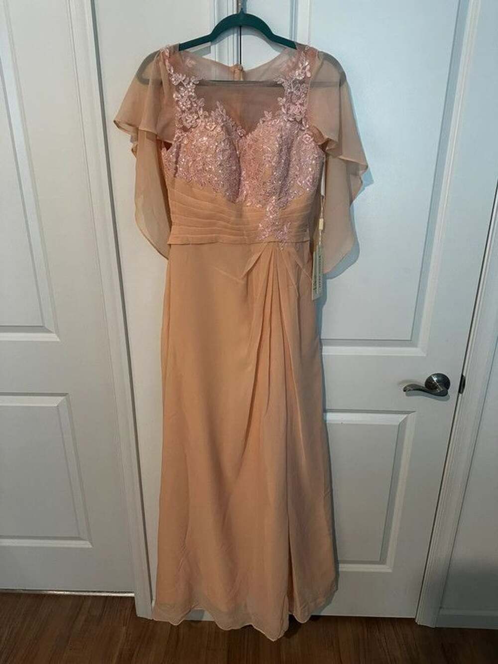 Gown Gallery Wedding Dress Formal Evening Pageant Cape Sleeve Peach Pink Sz US 8